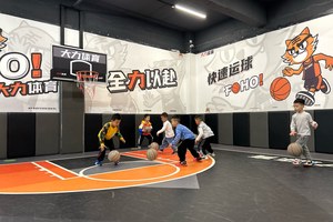 如何找到适合团队训练的大型篮球场地?